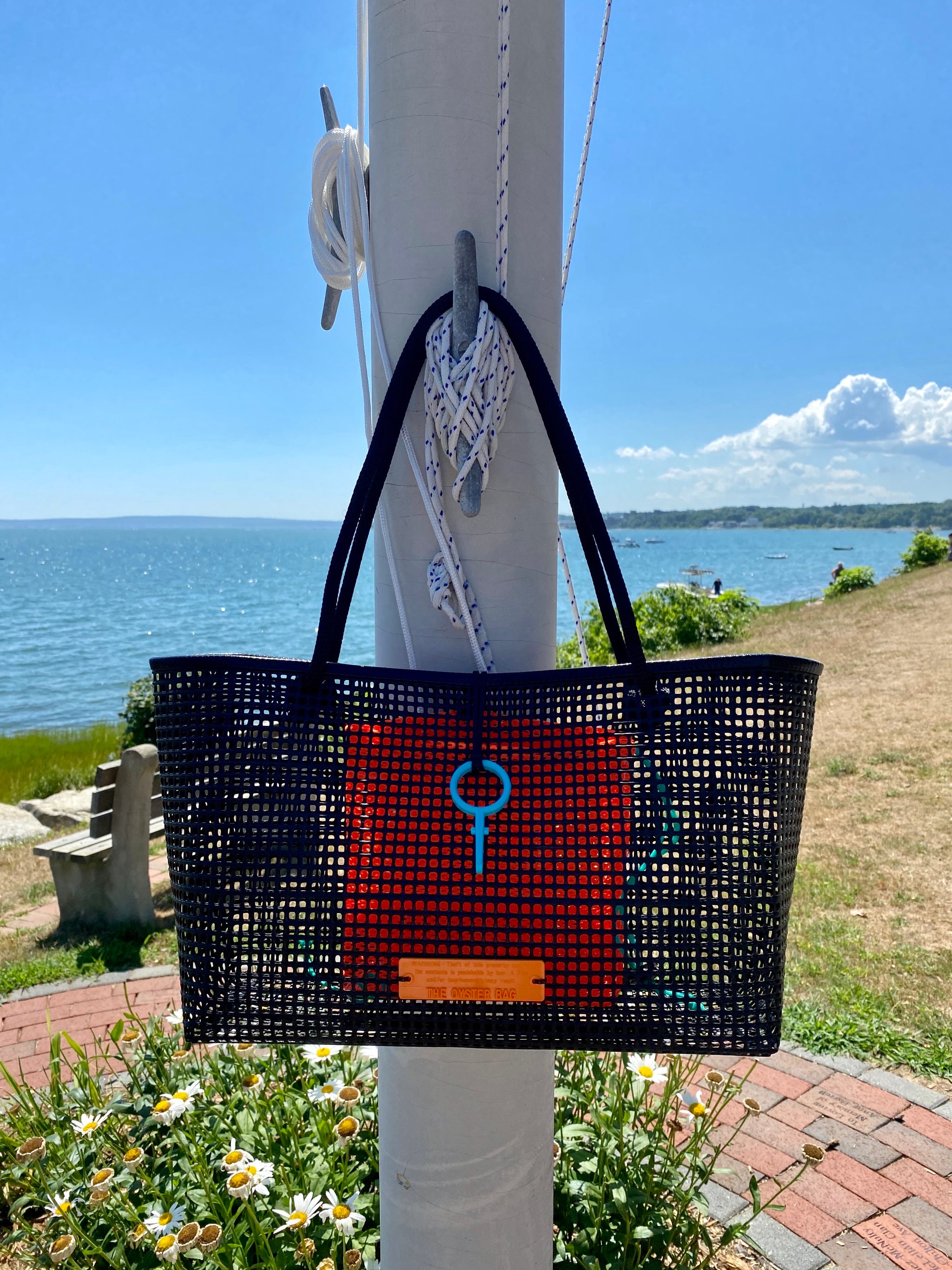バッグ theworldisyouroyster CHARMS Oyster Bag theworldisyouroyster CHARMS Oyster Bag - メルカリ