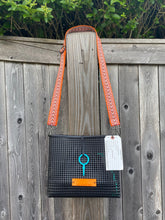 Load image into Gallery viewer, THE CROSSBODY - AUNT DOTTY
